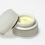 serum z retinolem